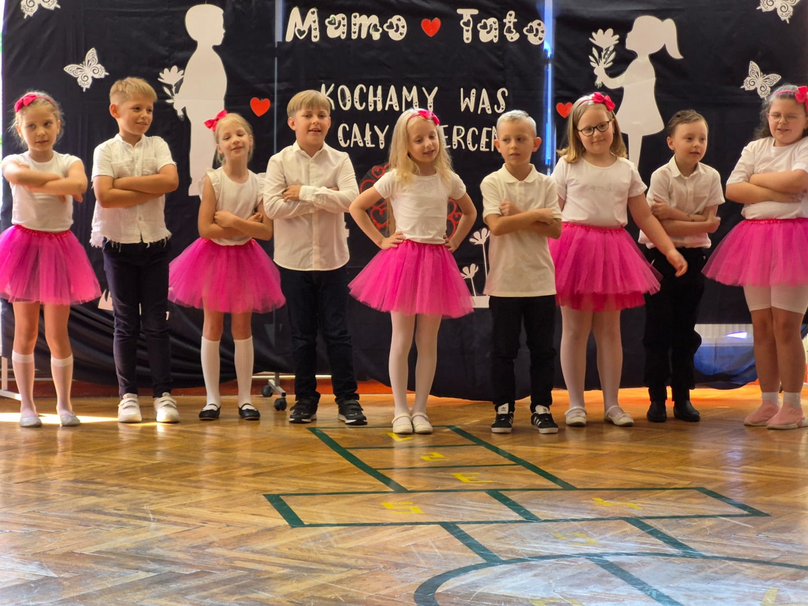 "MAMA, TATA, NAJWAŻNIEJSZE SŁOWA ŚWIATA"