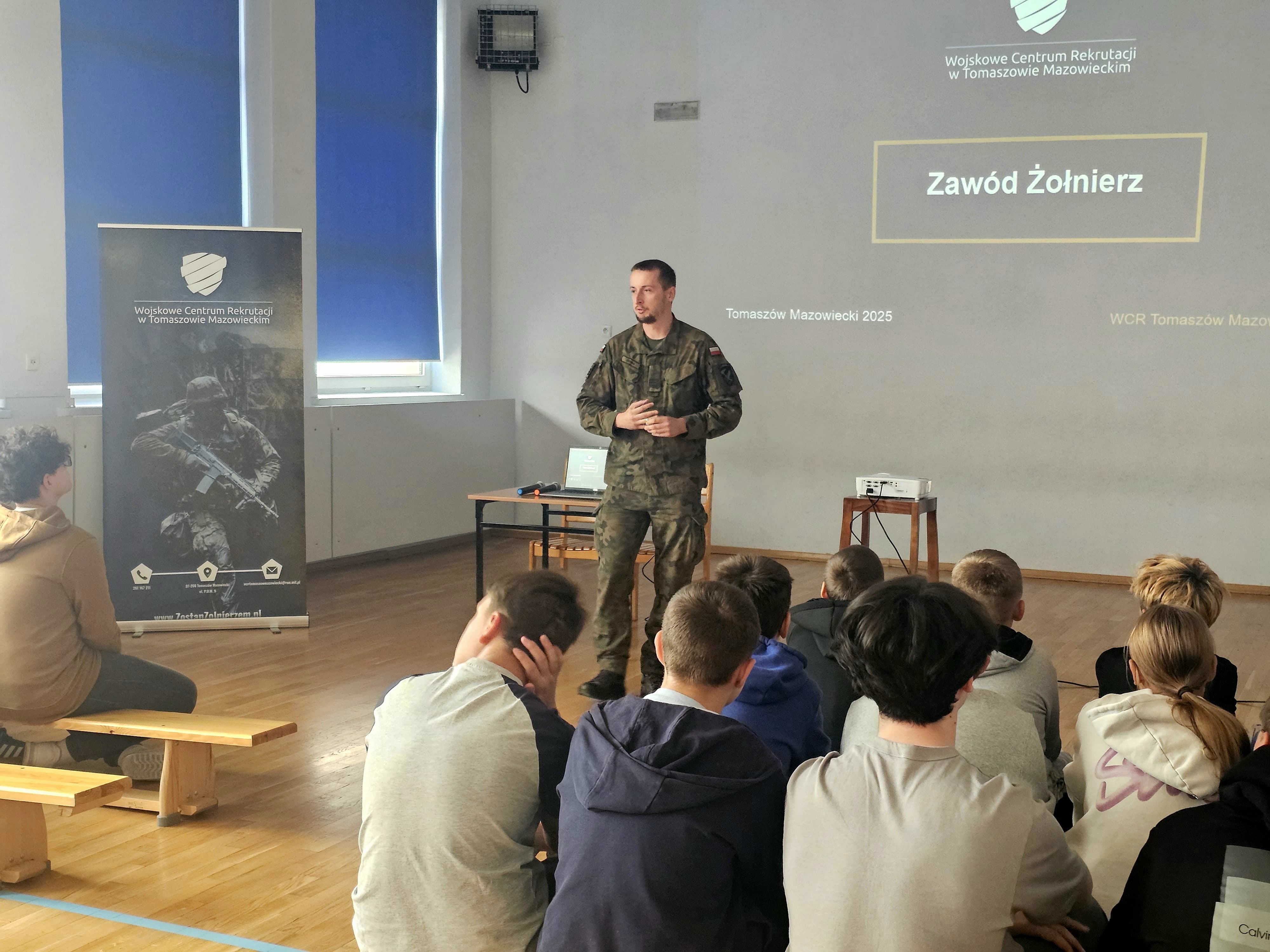 Spotkanie z przedstawicielem Wojskowego Centrum Rekrutacji w Tomaszowie  Mazowieckim