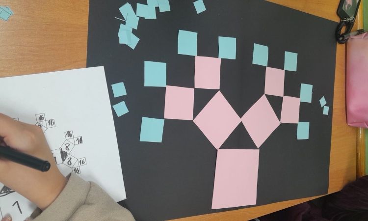 Urodziny Mandelbrota na kolejnej lekcji Matematyki w klasie Va