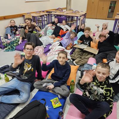 E09425f5 19e6 4e3d B9d8 54a5b6b93c71