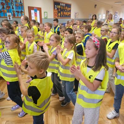 057b6746 E68b 422e 9a0a Ced3e502ebf3