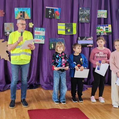 4cb2b413 F194 47ea 9199 D9f6782e4d69