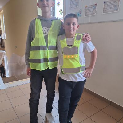 1db81784 43a6 4e07 8ca0 D82b93507add