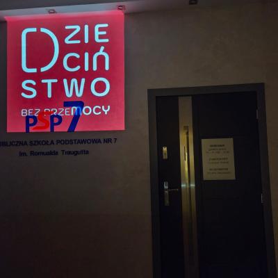 F9d7fc80 294a 4fda 9957 457d798ebf13