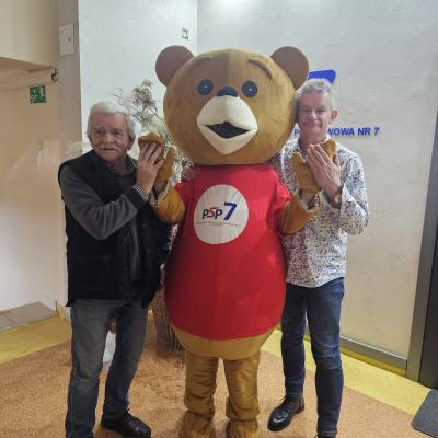 90d4b19d A00a 454f Af05 8c7728c54086