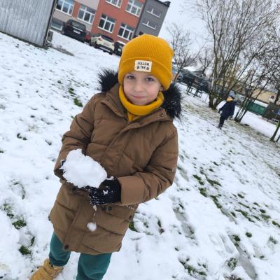 0907a6d4 E433 4d70 9732 5c11d1186e50