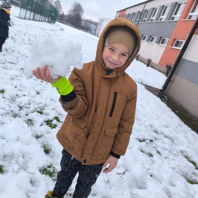 Abf051f3 1e87 4b09 B081 042f54fd3036