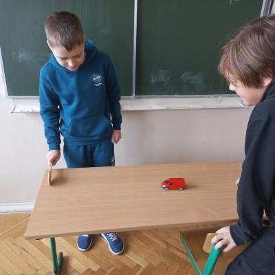 465e7b17 4894 4916 9dca Fd51ee9c1774