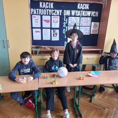 8ff70fee Eac7 4f7c 80b1 4bb3c23287b4