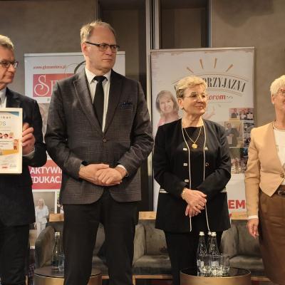 0b4d366f E698 4057 Ac13 0ae98cb2e14d