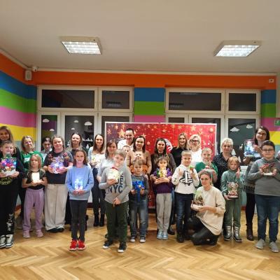 05f51e09 78f6 4e8b 824c 53e584cb16dc