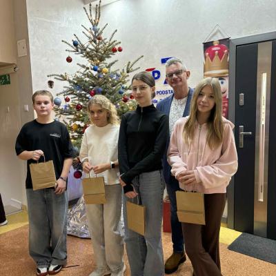 E7ad0c16 1335 4656 B531 00edc73a6104