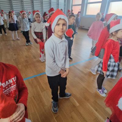 9d8b5a4f A127 4422 9605 277f348accbc