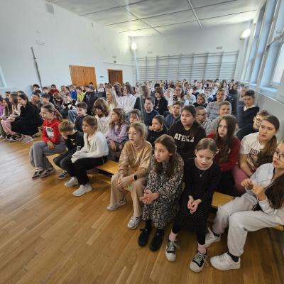 D466a32e 5afa 40f9 84ce Df31abb0a701