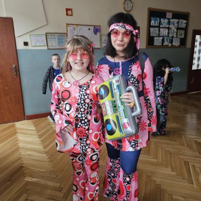 0031db19 2aee 4e7b 8412 E8cf413798e1