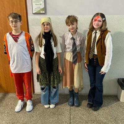 E8c4e9f4 5886 4b74 9a82 F6dcec8e51ef