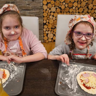 Fc583345 1143 4023 980c F83bc3eec838