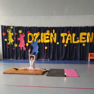 F715b19f A9e3 43a3 93dd 54e713b10770