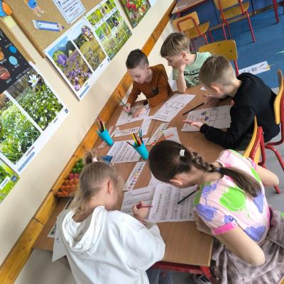 8bcc711c E4ea 4452 8756 D63392d15944