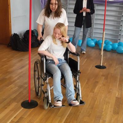 98368b38 2710 4056 A97f 013d2ec220ca