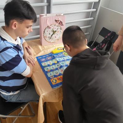 A9f2c898 1540 41c7 B2c6 1d107b00daba